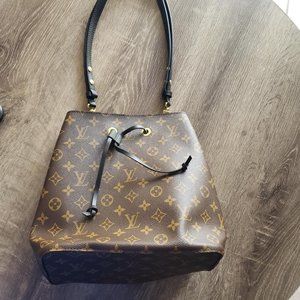 Louis Vuitton Neonoe handbag